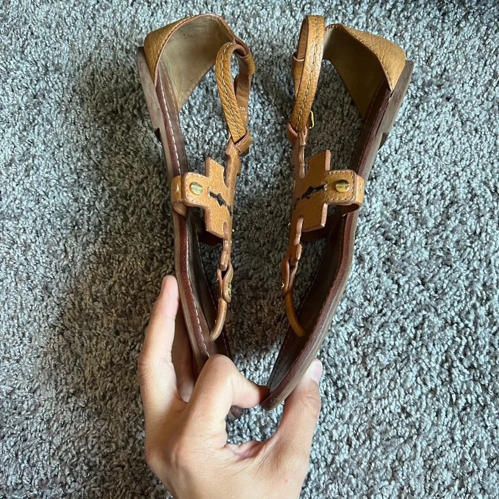 Tory Burch Tan Leather Miller Logo Thong Sandals